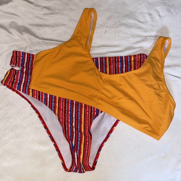 Shein Womens Two Piece Bathing Suit Bikini Size 16/2X - Picture 4 of 5